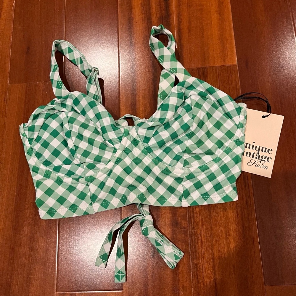 New NWT Unique Vintage Bikini Top Green White Gingham Plaid Swim Size Medium